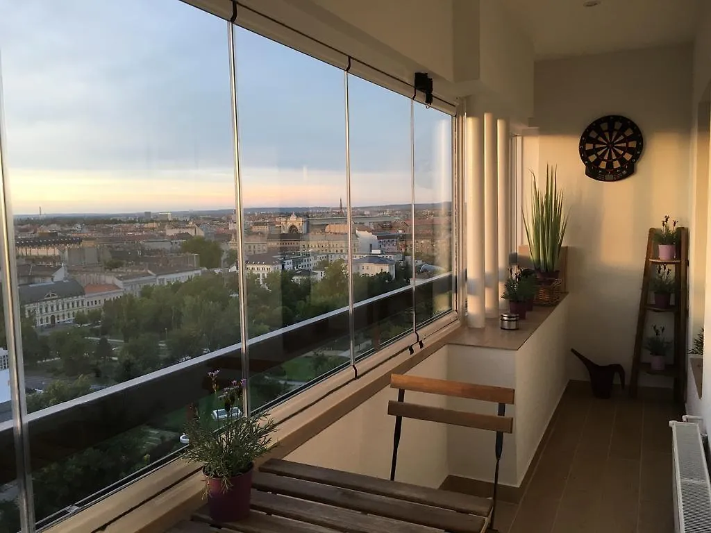 فندق Sky Penthouse Apartman بودابست شقة